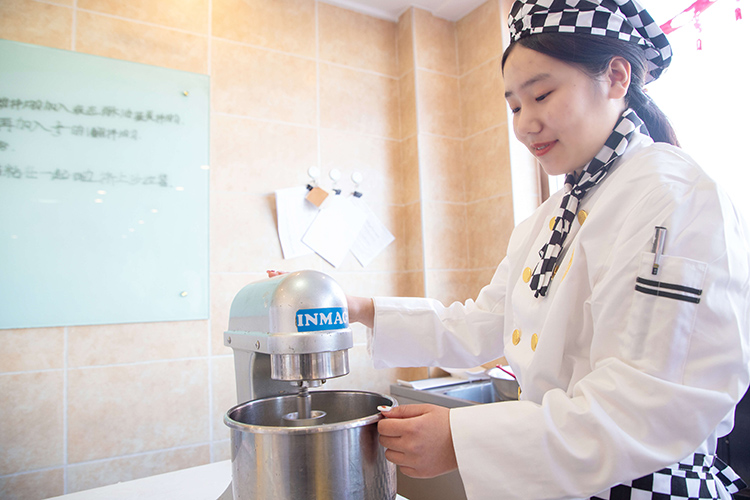 ����|�������WУ���c��Ӗ